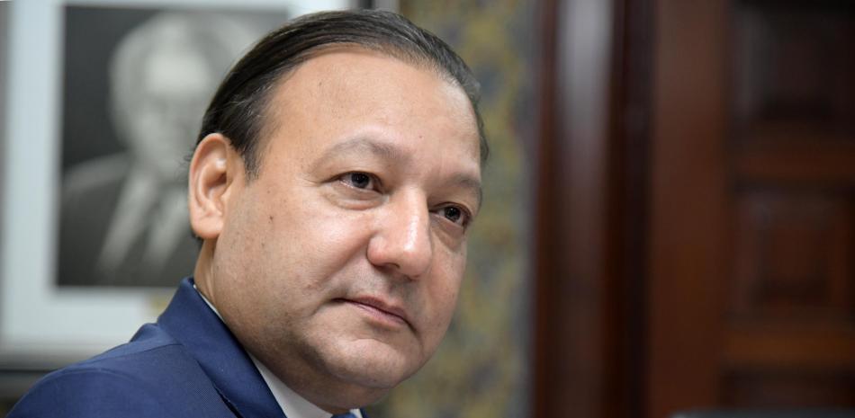 ABEL MARTINEZ DEFIENDE PRINCIPIOS FIRMEmente