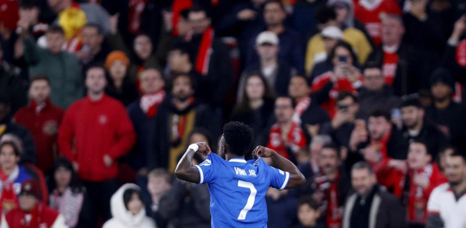 BENFICA BUSCA AFICIONADOS POR RACISMO