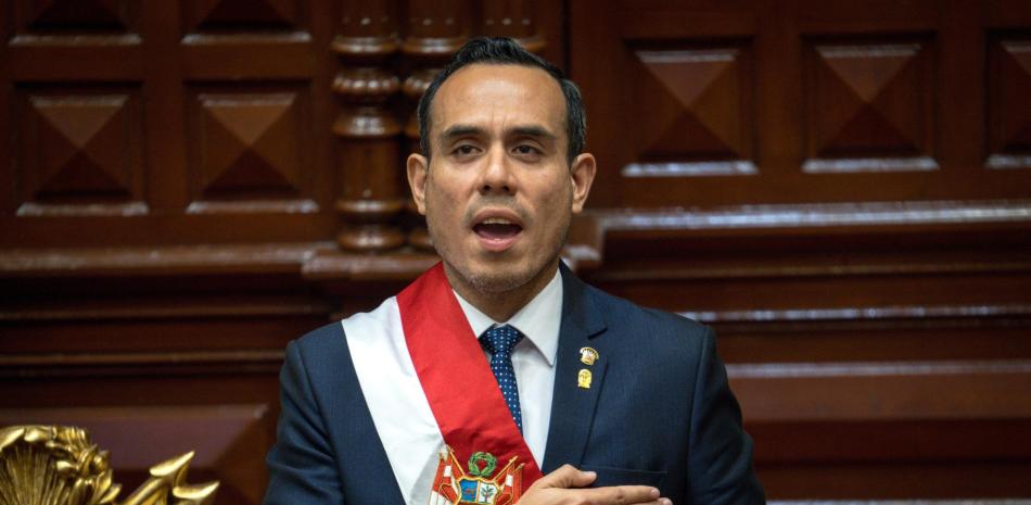 CONGRESO DE PERU DESTITUYE A JERI