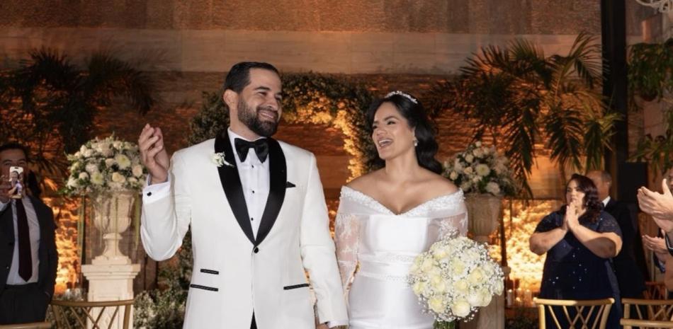 DANNELIS VERAS SE CASA RAPIDAMENTE