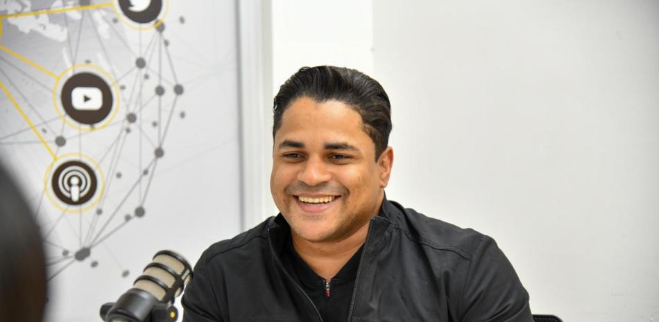 EDWARD FELIZ DEL AULA AL QUIROFANO