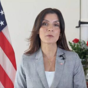 EMBAJADORA DE EE.UU. CIERRA DEA SANTO DOMINGO