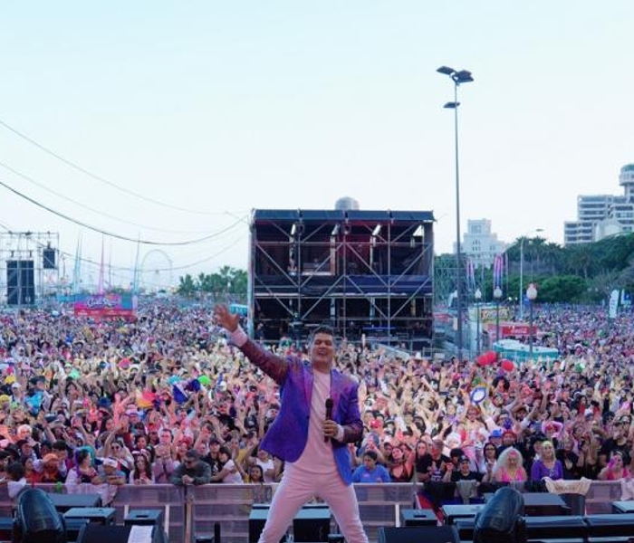 Eddy Herrera deslumbra en el carnaval de Santa Cruz de Tenerife 2026