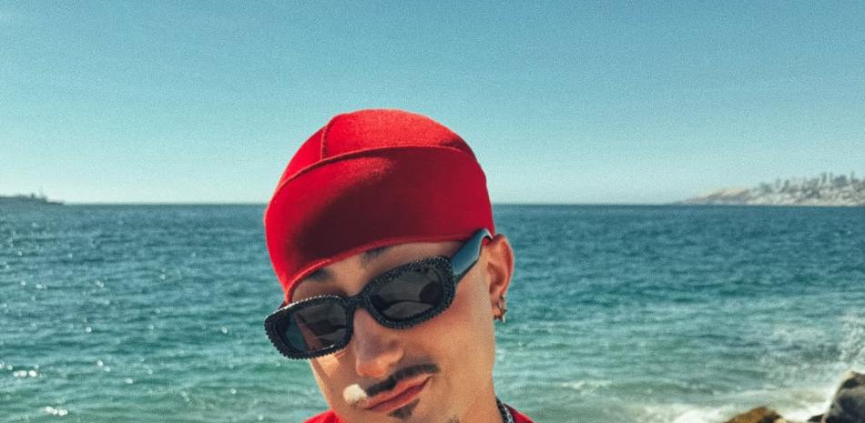 JOHNNY SKY GANA GAVIOTA DE PLATA