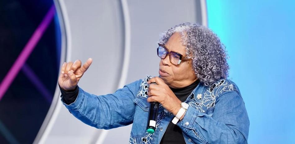 MARTHA CANDELA DESMIENTE RUMORES DE ENFERMEDAD