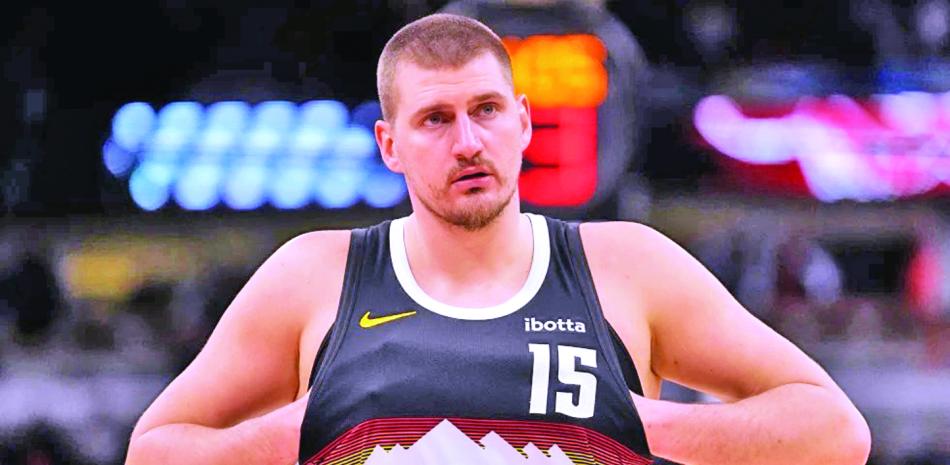 NIKOLA JOKIC ANTE UN RECORD NBA HISTORICO