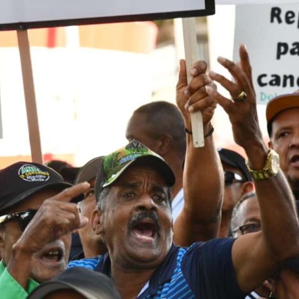 PROTESTA ANPA POR MEJORES CONDICIONES