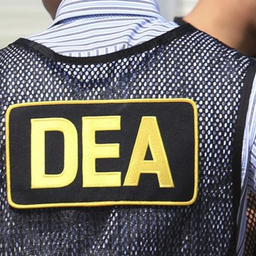 SUPERVISOR DEA RECIBE SOBORNOS POR VISAS