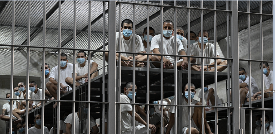 BUKELE PROPONE CADENA PERPETUA EN EL SALVADOR