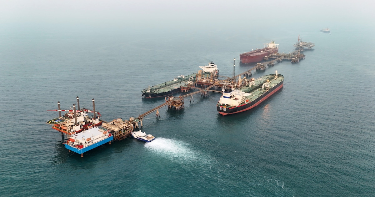 CERRADO DE ORMUZ ELEVA PRECIO PETROLERO