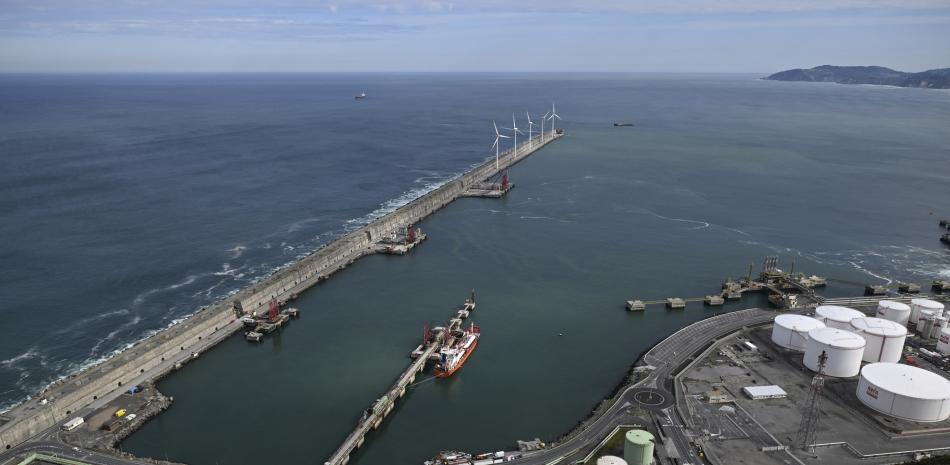 G7 CONSIDERA LIBERAR RESERVAS DE PETROLEO