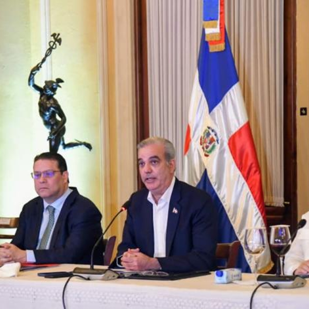 GOBIERNO Y COMERCIANTES ESTABILIZAN CANASTA BASICA