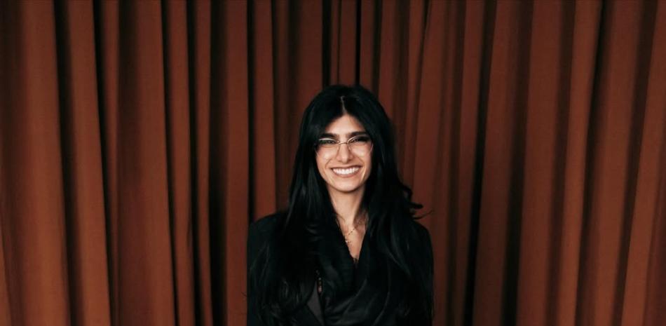 MIA KHALIFA CELEBRA TRIUNFO DOMINICANO