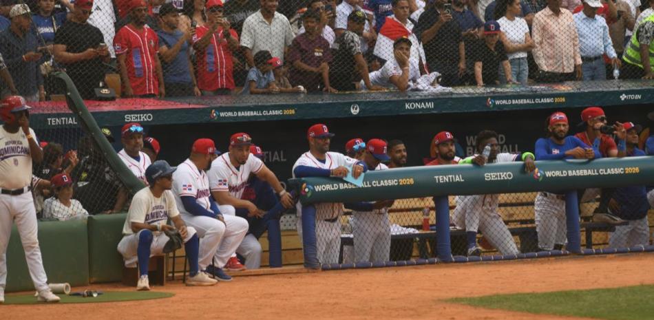 PUJOLS AJUSTA ALINEACION ANTE ISRAEL