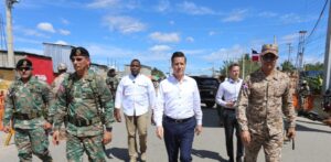 SENADOR DE EE. UU. VISITA FRONTERA HAITÍ-RD