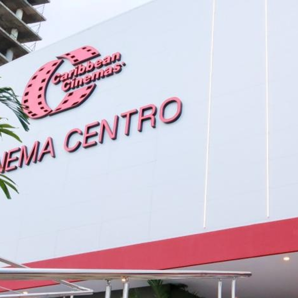 TIROTEO EN CINEMA CENTRO DEJA UN MUERTO