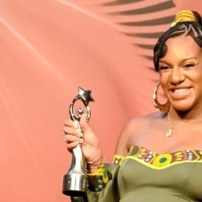 Yelida Diaz da a luz una semana despues de ganar el Soberano a Mejor Actriz