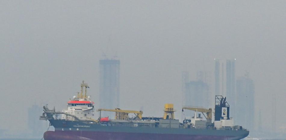 Iran anuncia la apertura total del estrecho de Ormuz durante el alto el fuego