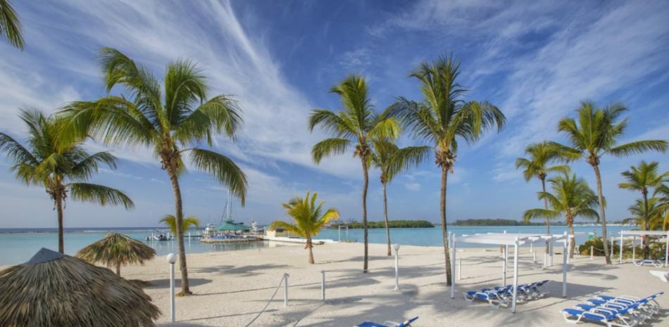 MINISTRO KELVIN CRUZ INAUGURARA CAMPAMENTOS