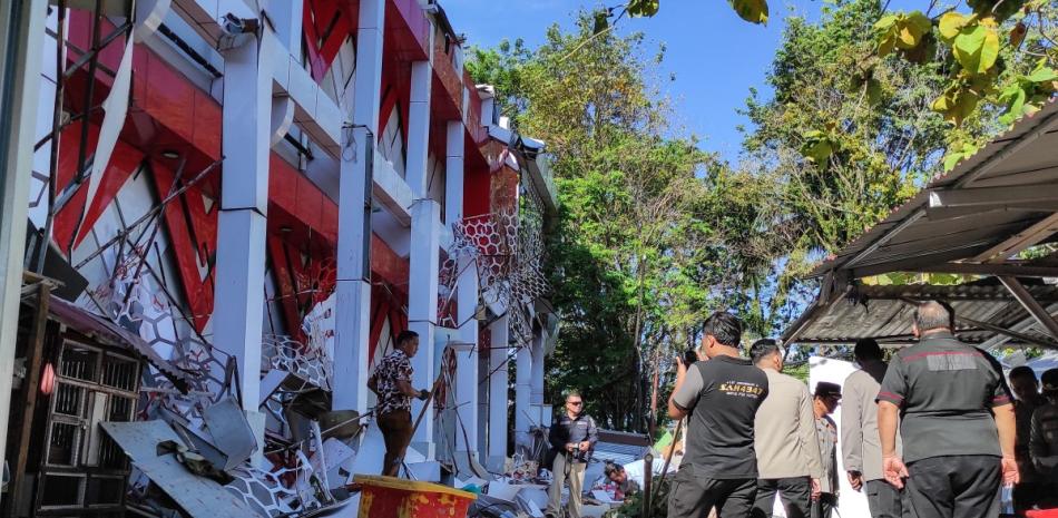 TERREMOTO DE 74 ACTIVA ALERTA TSUNAMI