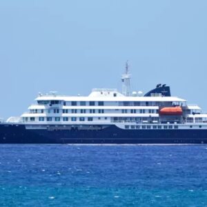 EL SÁBADO EVACUARÁN PASAJEROS DEL BARCO CON HANTAVIRUS EN TENERIFE