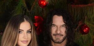 Esposa de Mario Cimarro se traslada a Eslovaquia con su hija mientras continúa el proceso de divorcio