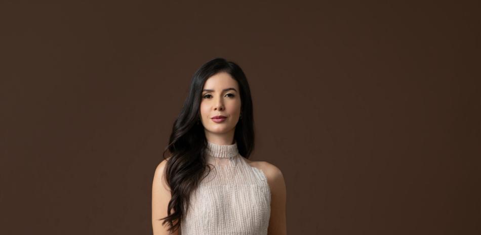 Karina Alarcon revela su segundo embarazo